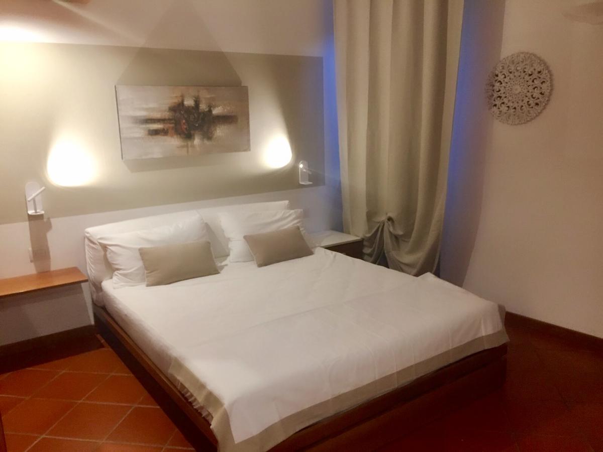 Marie Rose Luxury B&B & Apartment Desenzano del Garda Exterior foto